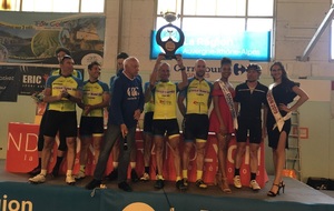 LES TROIS COLS à La Tour de Salvagny